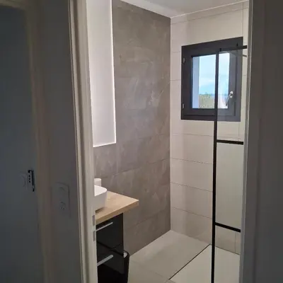 Salle de bains dans l'établissement Villa de la trêve