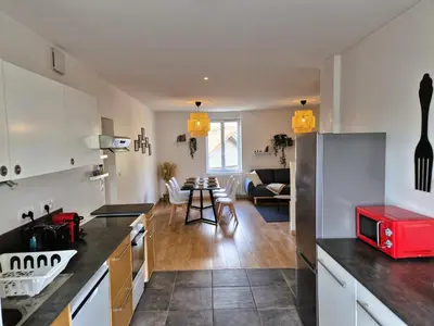 Cuisine ou kitchenette dans l'établissement Séjour nature et cosy à 2 pas du Lac des Sapins