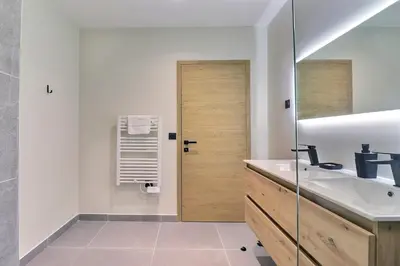 Salle de bains dans l'établissement Prestige Apartment Lyon 2 6 guests - Place des Célestins