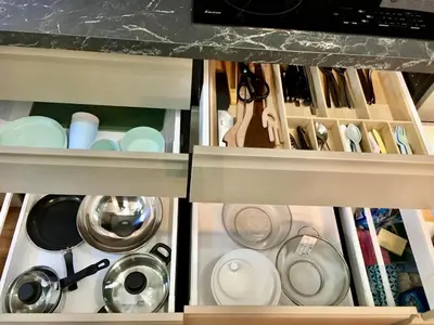 Cuisine ou kitchenette dans l'établissement Premium Comfort-2 Suites-Part-Dieu-Parking-Netflix