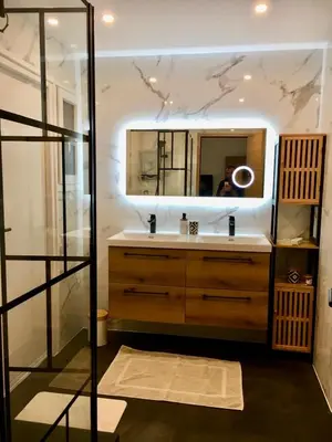 Salle de bains dans l'établissement Premium Comfort-2 Suites-Part-Dieu-Parking-Netflix