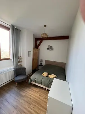 Coin salon dans l'établissement Maison 200m2 avec piscine à 15mn de Lyon Perrache en TER