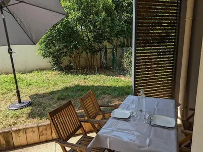 Jardin de l'établissement Bel appartement de standing Rdc, Terrasse, Parking sécurisé