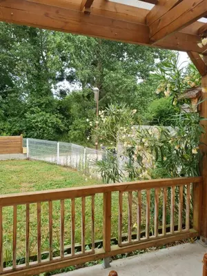 Jardin de l'établissement gîte des Bois