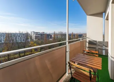 Balcon ou terrasse dans l'établissement Séjour lumineux T3 moderne, balcon & ascenseur
