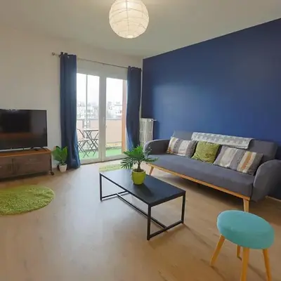 Séjour lumineux T3 moderne