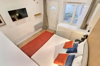 Plan de l'établissement Charming 17 m studio A cozy retreat for two in the heart of Villeurbanne