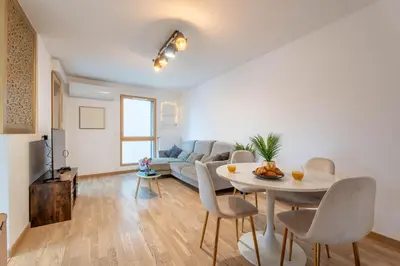 Coin salon dans l'établissement Proche Gare, Netflix, Wi-Fi fibre, paisible