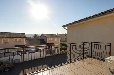 Balcon ou terrasse dans l'établissement La Suite Familiale - T3 - CNPE - Lagnieu