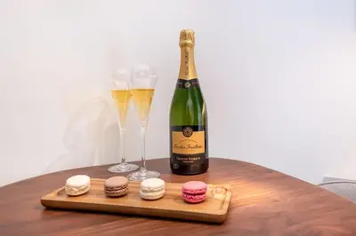 Boissons dans l'établissement Sublime Appartement de Prestige-Décoration Soignée