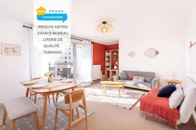 Coin salon dans l'établissement Le Confort, BNBconciergerie