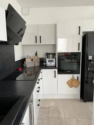 Cuisine ou kitchenette dans l'établissement Lyon! Favorite quiet and nature