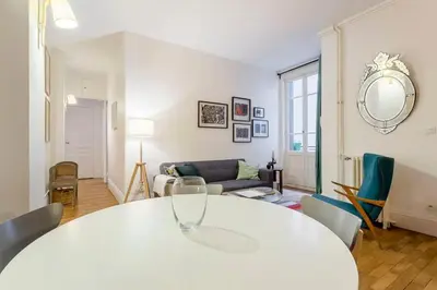 Coin salon dans l'établissement République - Furnished apartment - Downtown Lyon