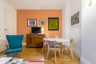 Coin salon dans l'établissement République - Furnished apartment - Downtown Lyon