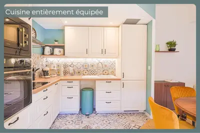 Cuisine ou kitchenette dans l'établissement L'Allobroge - Charme & confort au cœur de Vienne