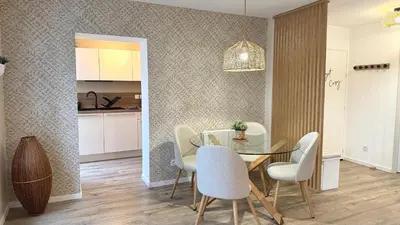 Cuisine ou kitchenette dans l'établissement Le Gingko