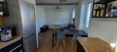 Cuisine ou kitchenette dans l'établissement Jonage House