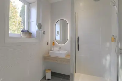 Salle de bains dans l'établissement L'Exception en Beaujolais - Proximité Lyon