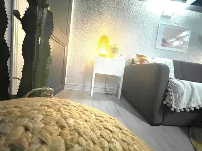 Coin salon dans l'établissement L'alcôve des Terreaux - Hôtel de Ville & Opéra