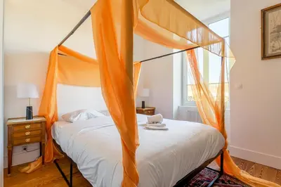 Un ou plusieurs lits dans un hébergement de l'établissement Splendid T3 - Bohemian - with Cinema Room