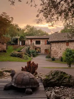 Jardin de l'établissement Clos du Régrillon