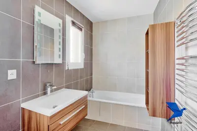 Salle de bains dans l'établissement Belle Maison-St Exupéry- Groupama stadium-Viarhona-T3