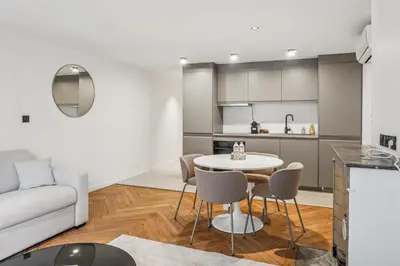 Cuisine ou kitchenette dans l'établissement Superbe appartement en hypercentre avec climatisation