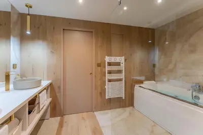 Salle de bains dans l'établissement Spa & Relaxation 15 min de Lyon - Noomi Suite