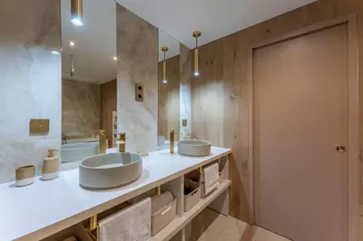 Salle de bains dans l'établissement Spa & Relaxation 15 min de Lyon - Noomi Suite