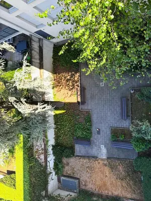 Jardin de l'établissement Cosy Studio Monplaisir Lumière Metro Lyon 8