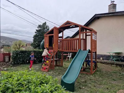 Aire de jeux pour enfants de l'établissement Le Relais Des Dames