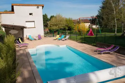 Piscine de l'établissement Le Relais Des Dames ou située à proximité