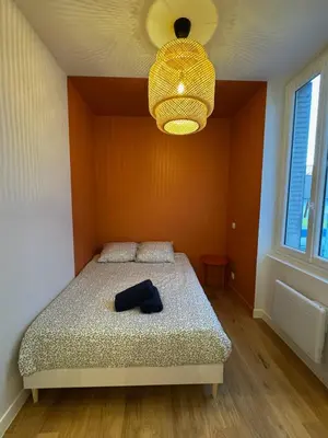 Un ou plusieurs lits dans un hébergement de l'établissement Modern and cozy studio - 4 people Villeurbanne