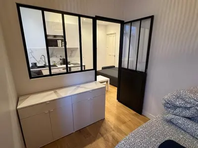 Un ou plusieurs lits dans un hébergement de l'établissement Modern and cozy studio - 4 people Villeurbanne