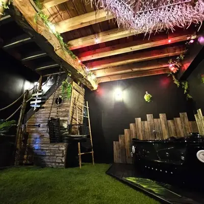 Secret Love Garden love room & spa privé