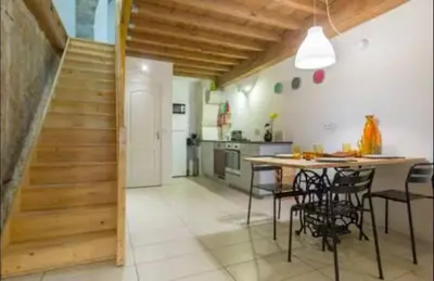 Cuisine ou kitchenette dans l'établissement Superbe duplex, 70m2 Place Bellecour