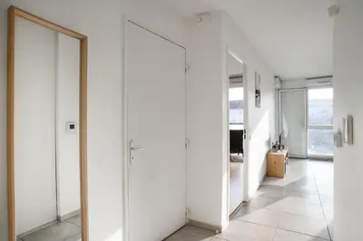 Télévision ou salle de divertissement dans l'établissement T2 lumineux avec balcon - 4 pers, métro et PartDieu