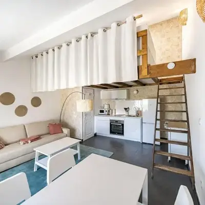 Cozy apartment with mezzanine in the heart of the Cusset district Villeur