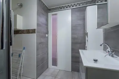 Salle de bains dans l'établissement Charmant T2 Lyon Centre Presqu'île Croix Rousse !