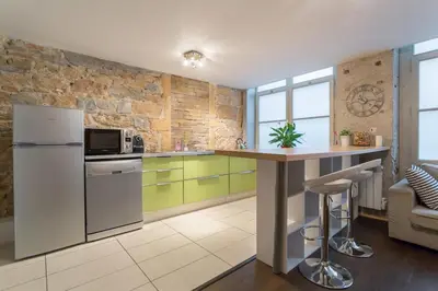 Cuisine ou kitchenette dans l'établissement Charmant T2 Lyon Centre Presqu'île Croix Rousse !