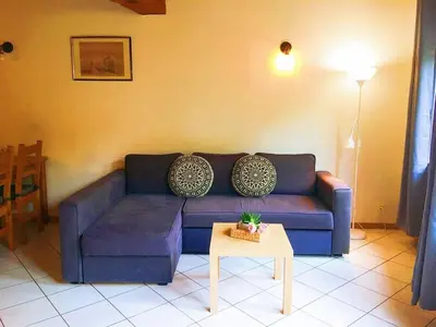 Coin salon dans l'établissement Agréable T2 sur la colline de Fourvière, à deux pas du Vieux Lyon