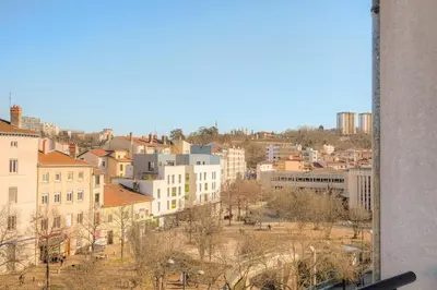 Vue générale sur Lyon ou vue de la ville depuis l'appartement