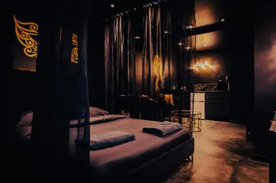 Un ou plusieurs lits dans un hébergement de l'établissement Love Room , Nuit Eternelle by Rollet