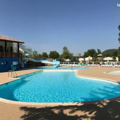 Mobilhome 3 Chambres Camping les Rives de Condrieu