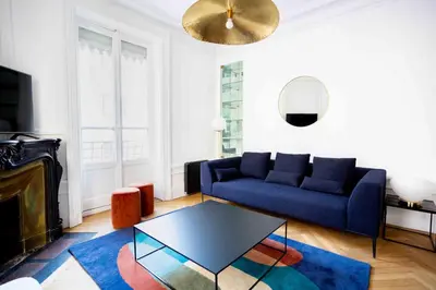 Coin salon dans l'établissement Charming apartment- 3BR-5P- Quai du Rhone
