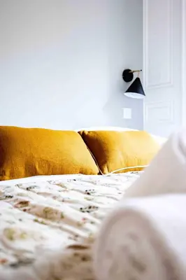 Un ou plusieurs lits dans un hébergement de l'établissement Charming apartment- 3BR-5P- Quai du Rhone