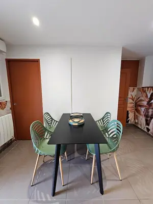 Coin salon dans l'établissement La parenthèse des Monts
