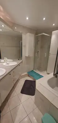 Salle de bains dans l'établissement Colocation Du Grand Large