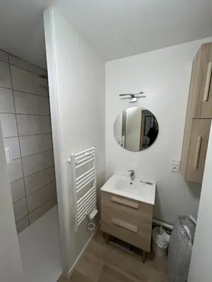 Salle de bains dans l'établissement Cozy and practical 2-bedroom apartment