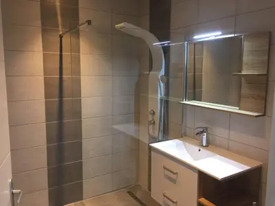 Salle de bains dans l'établissement Appartement confortable dans un environnement calme et paisible 101